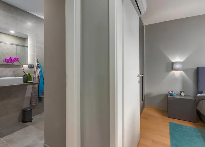 With Sea View Near Daire Poreč