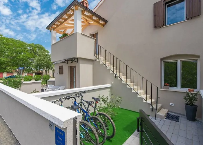 With Sea View Near Διαμέρισμα Πόρετς